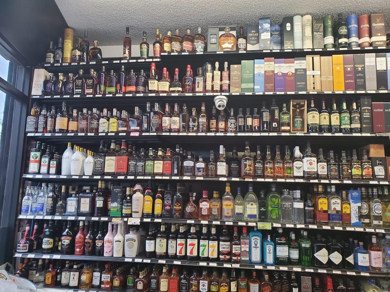 FERNANDEZ SQUARE LIQUORS